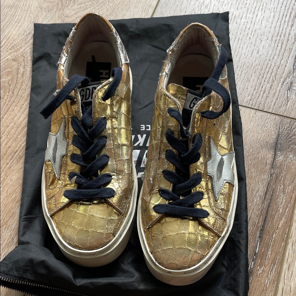 Golden Goose Metallic Hi-Star Gold Sneakers! Eye catching style